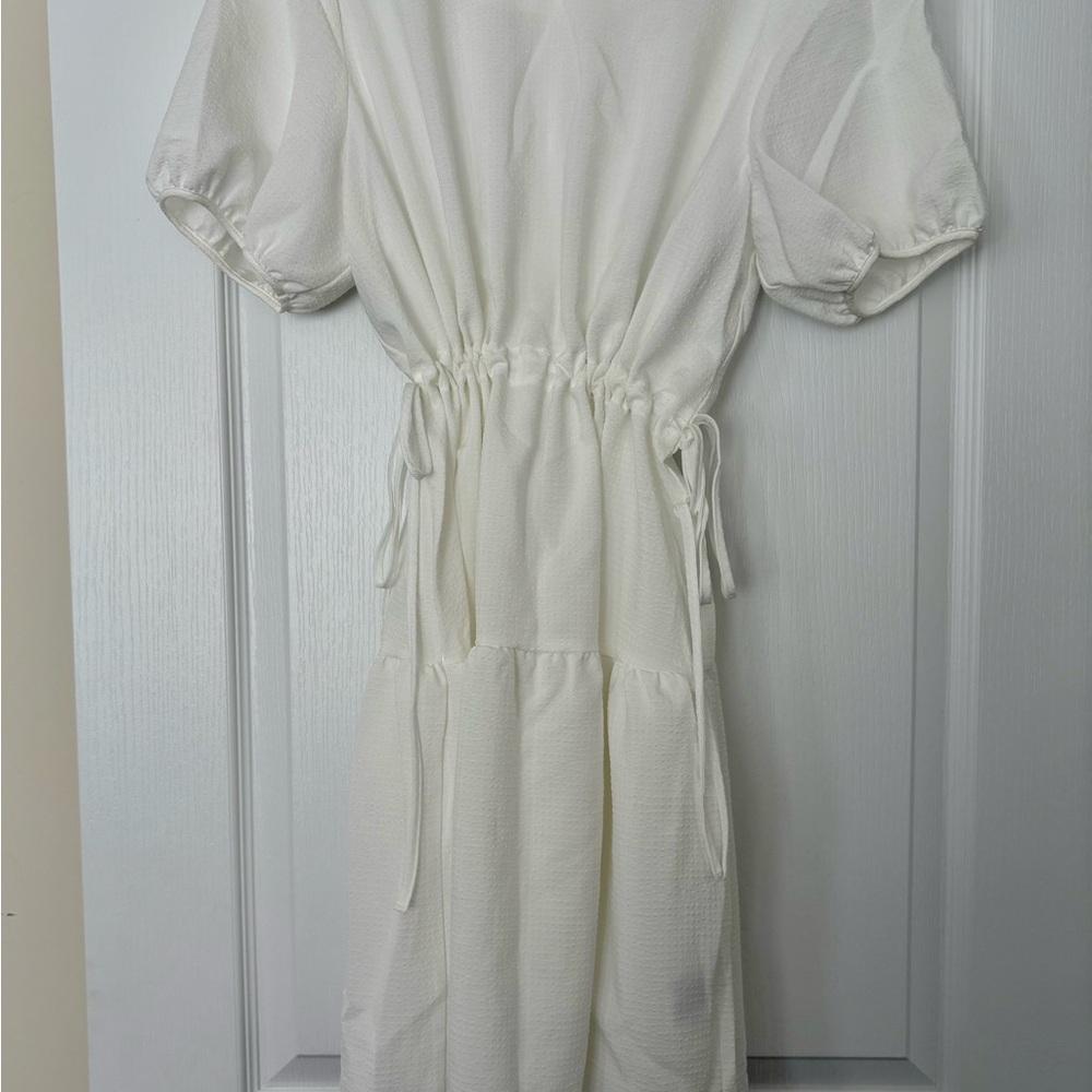 Elegant White Midi Dress